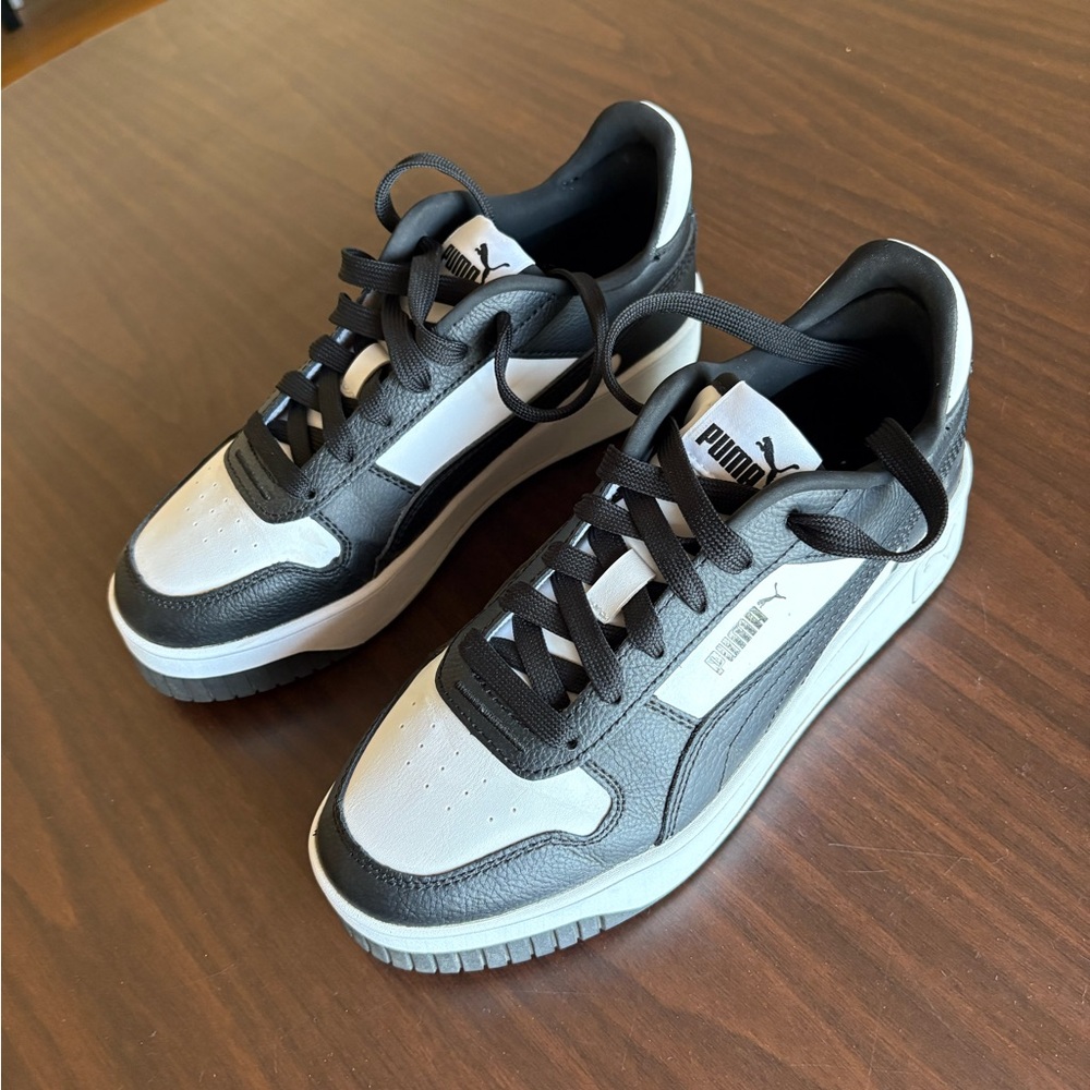 Puma Men’s Black and White Low-Top Sneakers